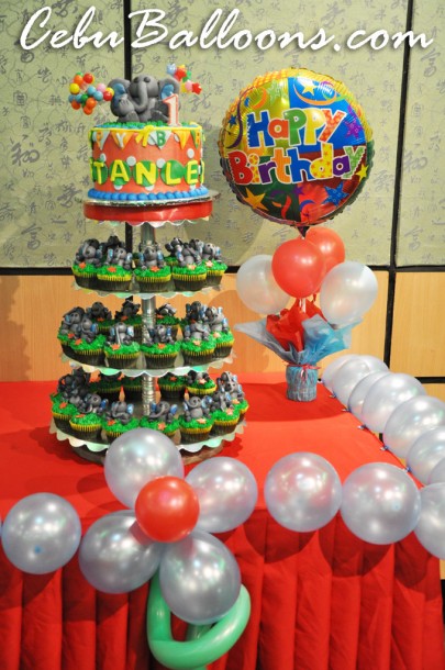 Generic Birthday Centerpiece