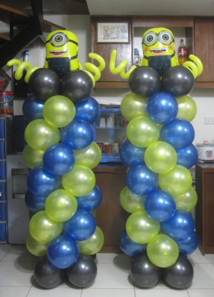 Minions Balloon Columns (One & Two Eyes)