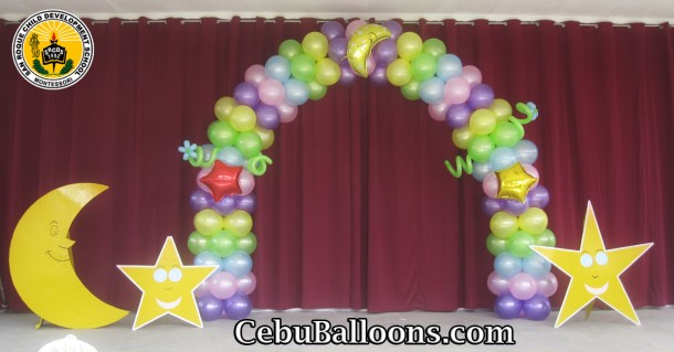 Balloon Arch at SRCDS Montessori