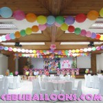 Linking Balloons Ceiling Decoration