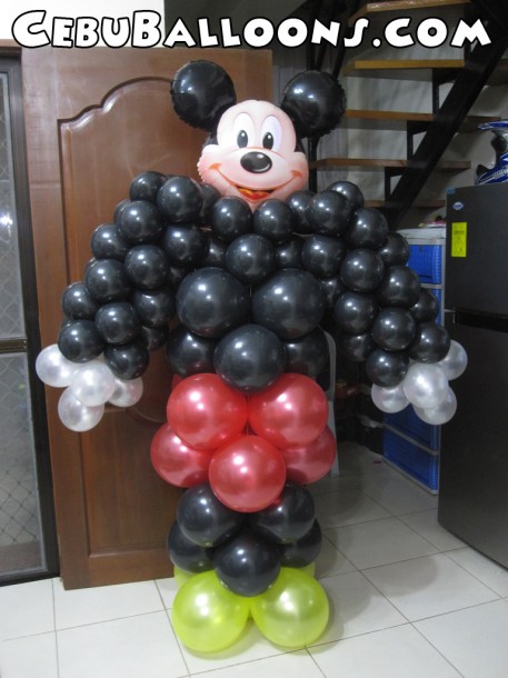 Mickey Mouse Balloon Sculpture