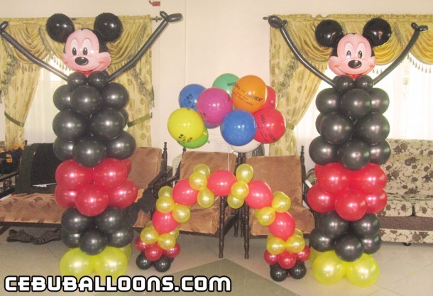 Mickey Mouse Sculptures, Cake Arch & Flying Balloons at Consolacion