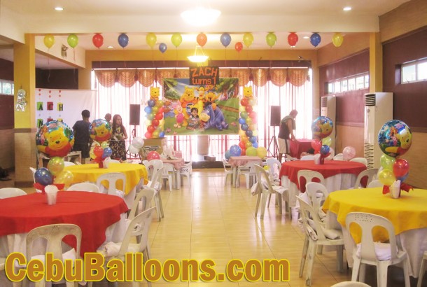 Pooh and Friends Balloon Decoration at Hannah's Jakosalem