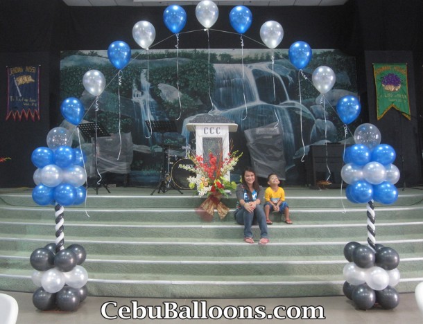 Balloon Arch at Nissi Academy