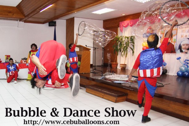 Bubble & Dance Show at Sacred Heart Center