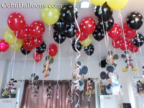 Flying Dotted Balloons with Mickey Mouse