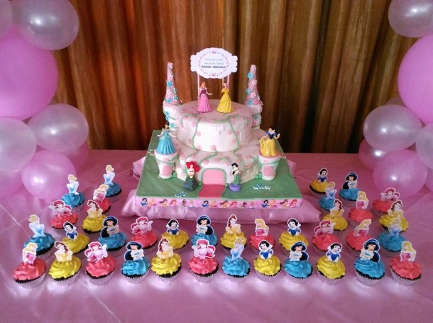 Disney Princess Cake & Cupcakes