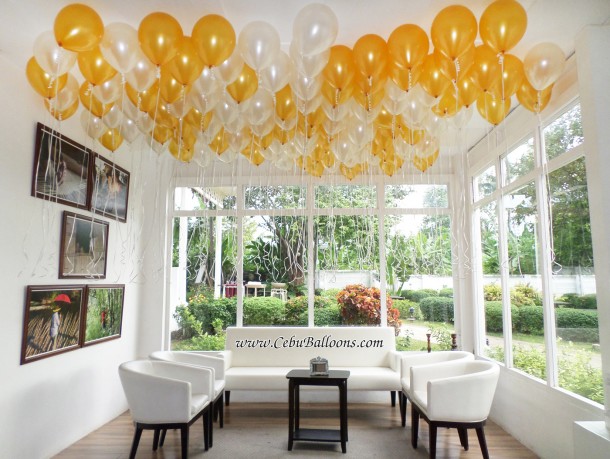 10 Dozen Gold & White Flying Balloons at Circa 1900