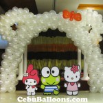 Hello Kitty Arch with Standees