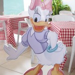 Standee (Daisy Duck)