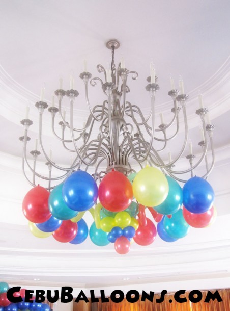Balloon Chandelier at Casino Espanol