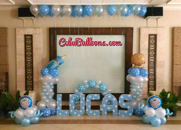 Light Blue and White Decors at Montebello